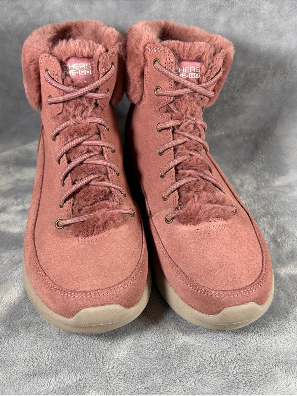 Skechers mauve lace-up faux-fur winter boots